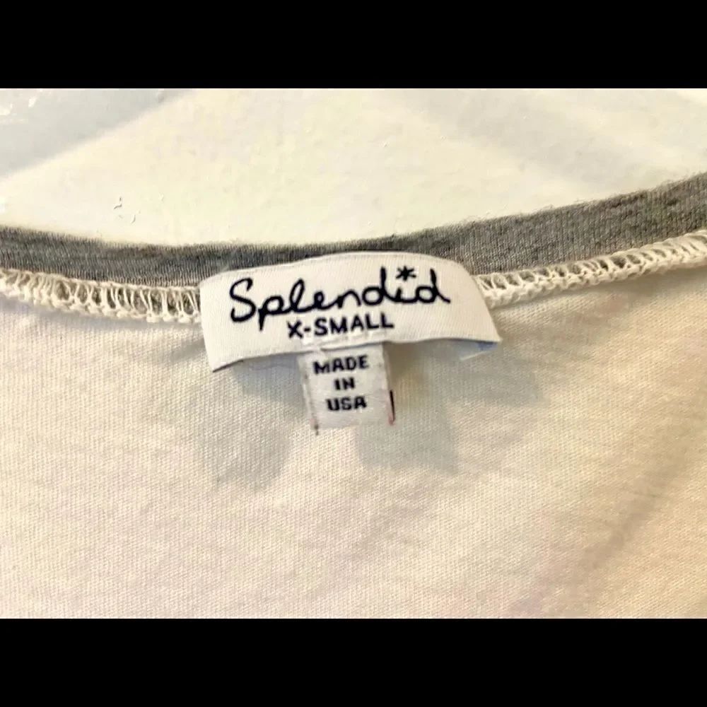 Splendid XS White Hi-Lo Women Tank Top With Gray Trim. Actress Wore On TV Show! - Picture 5 of 8